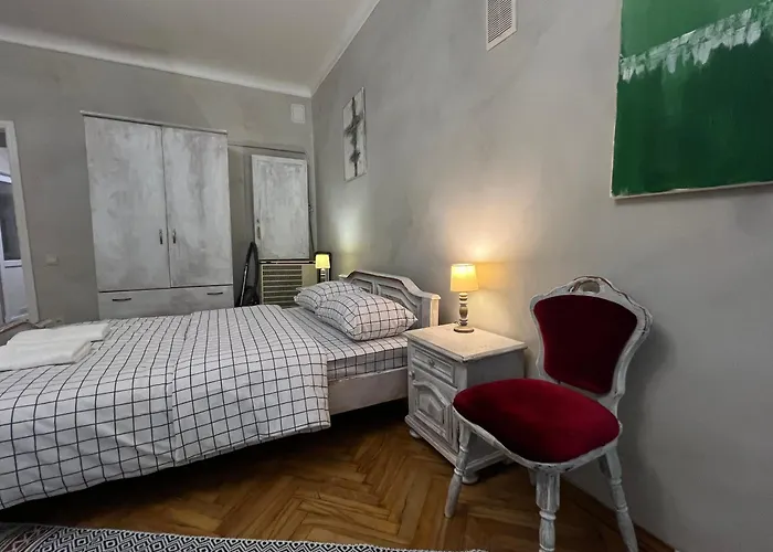 דירה Loft-style On Virmenska Str לבוב