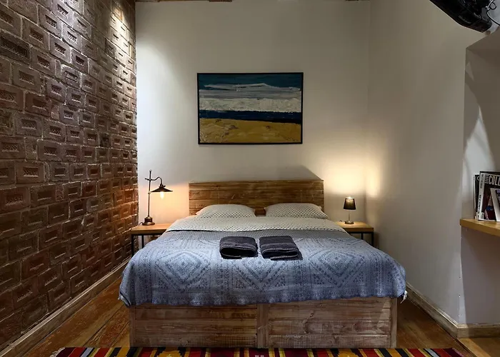 Loft-style On Virmenska Str דירה *