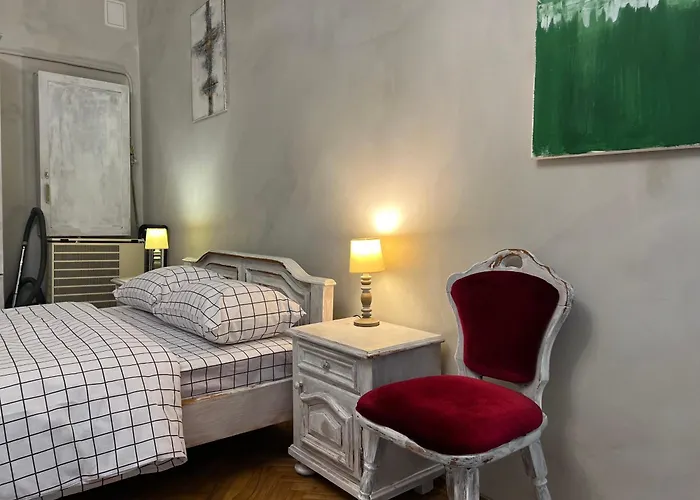 Loft-style On Virmenska Str Apartment