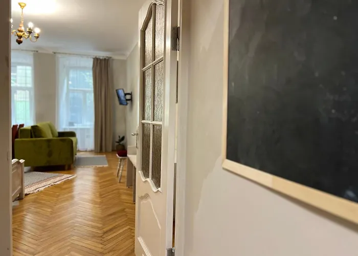 Loft-style On Virmenska Str Apartment Lemberg