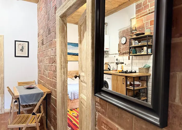 Loft-style On Virmenska Str Apartment *